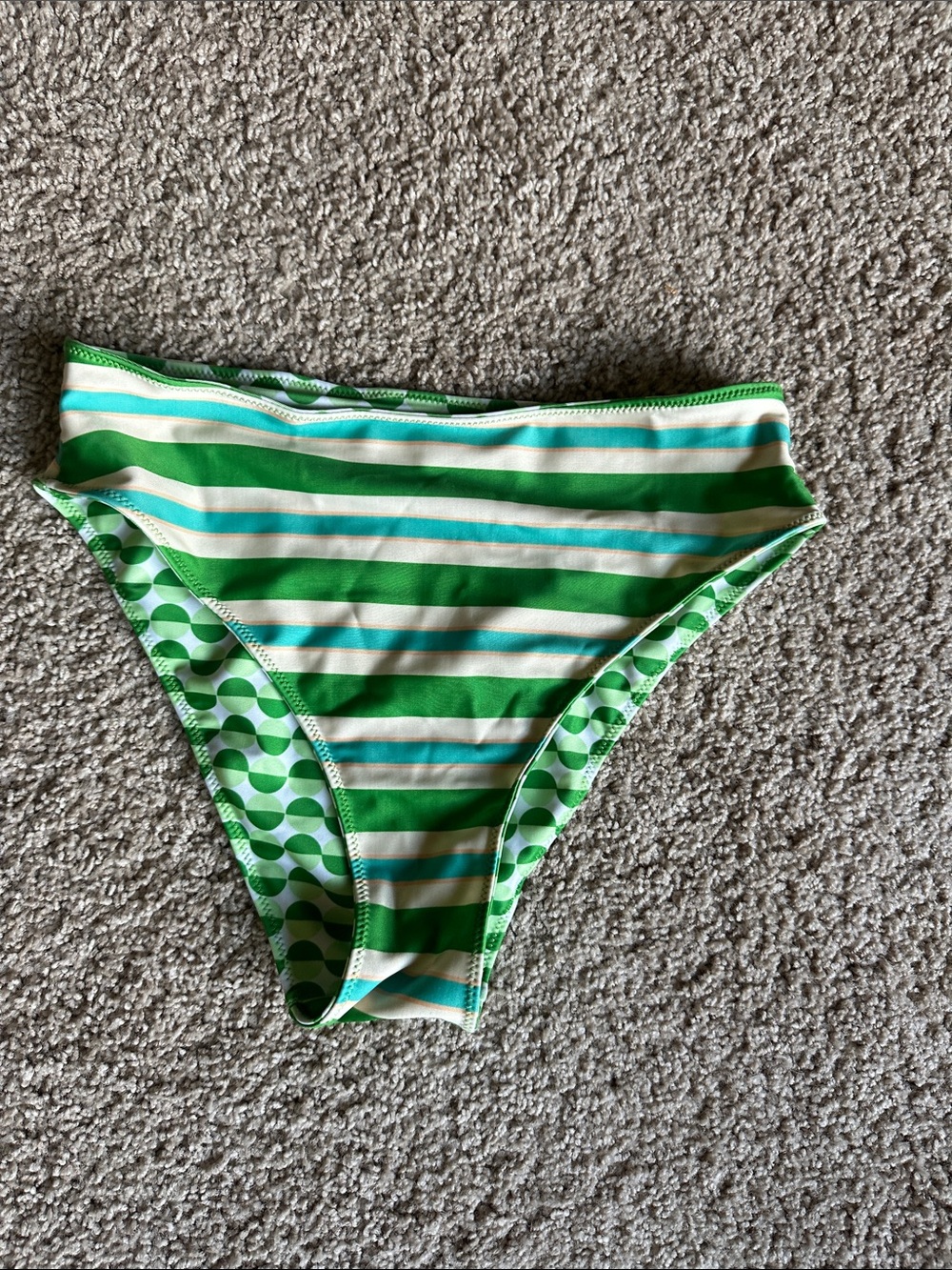 Nani reversible bottom